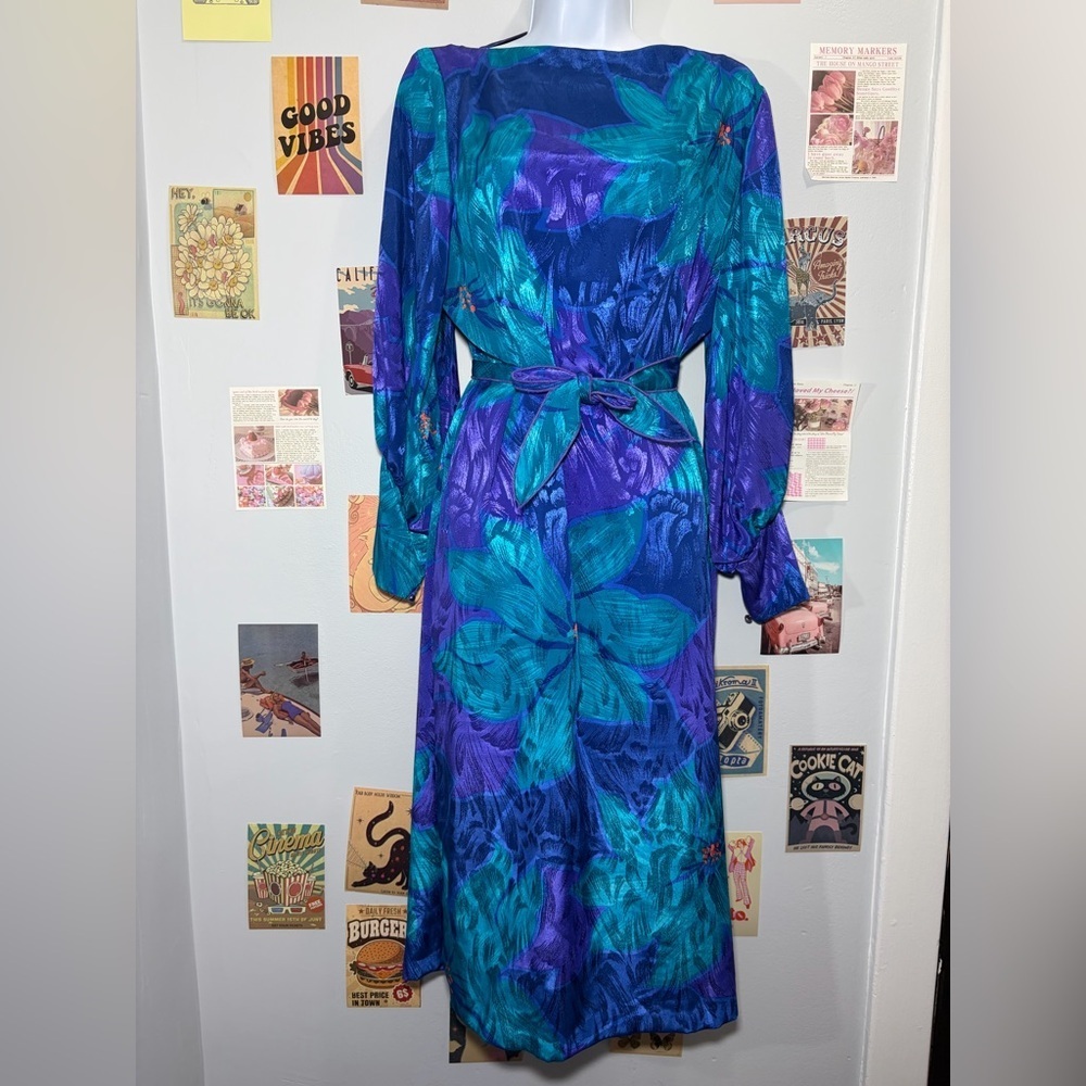 Floralr Long Sleeve Tie-Waist Dress